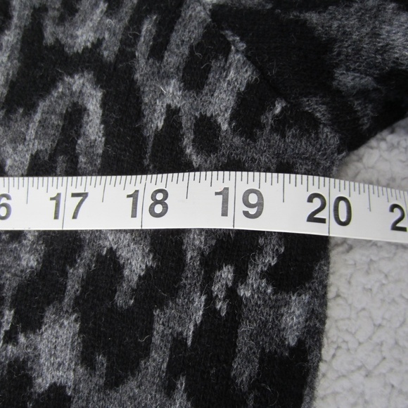 Womens Cardigan size S Wool Blend Long‎  Black/Grey Leopard 1 Button cozy  Italy - Picture 15 of 16